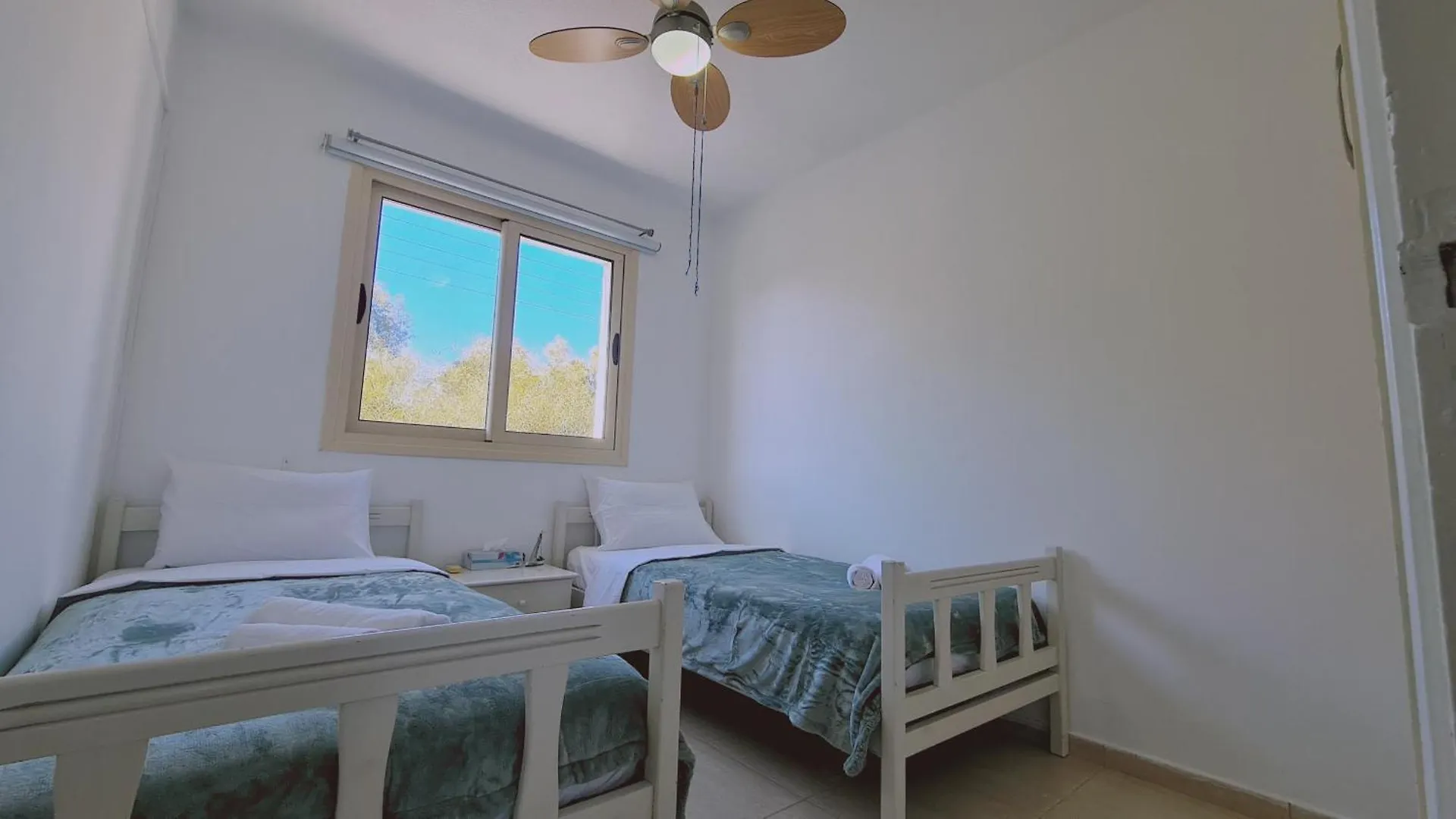 Stay Crystal Waves Maisonette Meneou Apartment